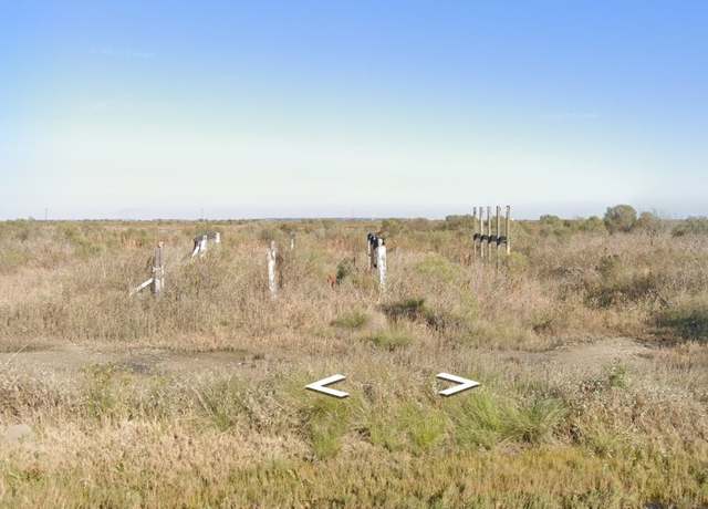 Property at 1380 Mabry St, Gilchrist, TX 77617