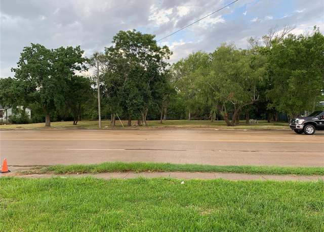 Property at 2318 Highway 3, Dickinson, TX 77539