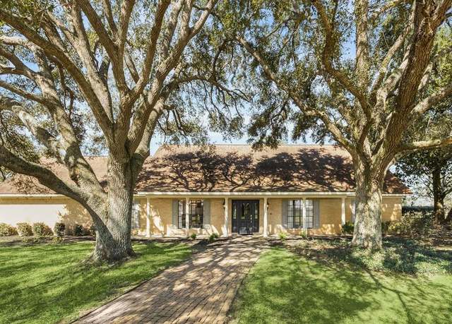 Property at 1014 River Plant Rd, Eagle Lake, TX 77434, 3 beds, 2.5 baths