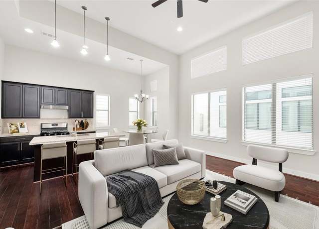 Property at 34 N Hutcheson St, Houston, TX 77003, 3 beds, 2 baths