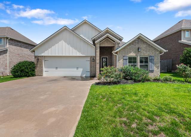 Property at 2619 Portland Ave, College Station, TX 77845, 4 beds, 3 baths
