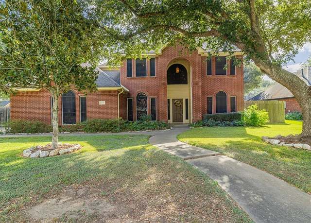 Property at 1400 Bob White Trl, Sealy, TX 77474, 3 beds, 2.5 baths