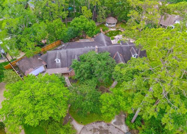 Property at 5 Rip Van Winkle Ln, Houston, TX 77024, 4 beds, 4 baths