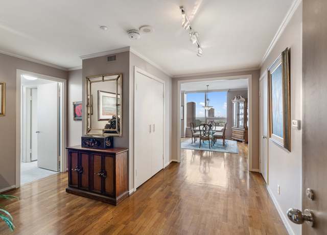 Property at 5100 San Felipe St #353, Houston, TX 77056, 2 beds, 2.5 baths