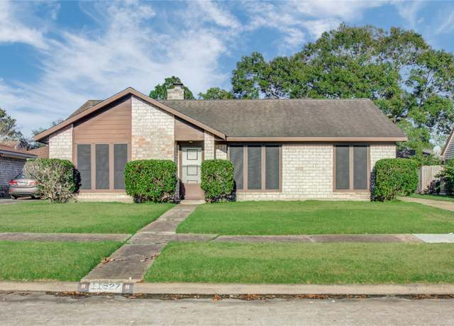 Property at 11527 Sagewillow Ln, Houston, TX 77089, 4 beds, 2 baths
