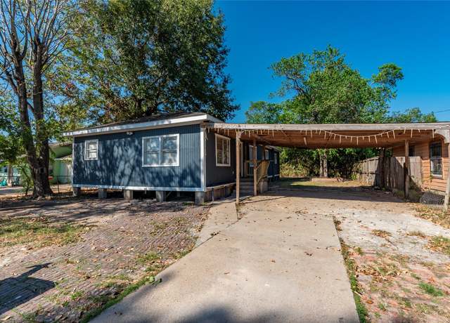 Property at 6650 Crestridge St, Houston, TX 77033, 4 beds, 2 baths