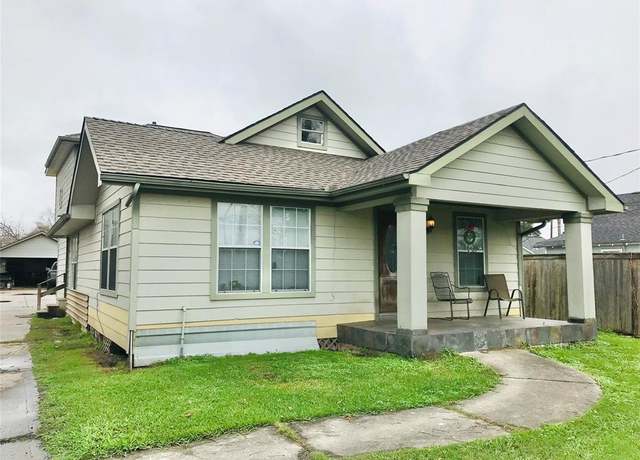 Property at 8521 Schneider St, Houston, TX 77093, 6 beds, 4 baths