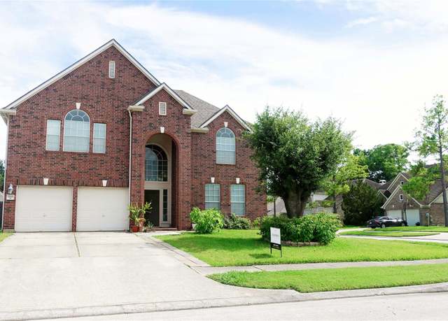 Property at 12302 Wellington Pkwy, Houston, TX 77014, 4 beds, 3.5 baths