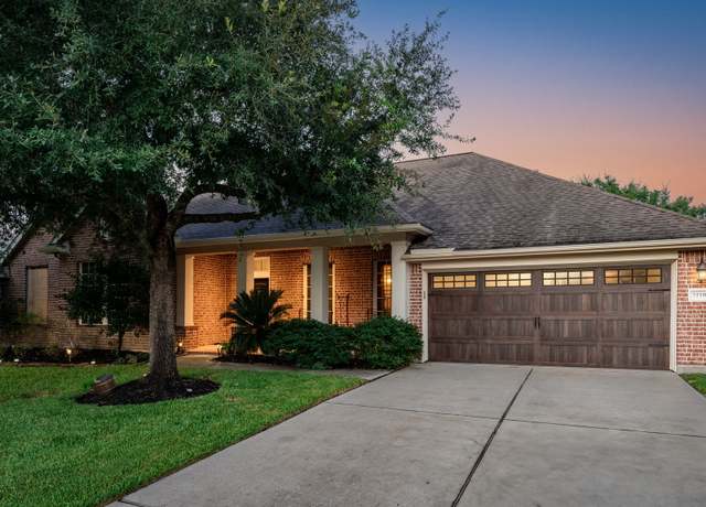 Property at 31102 Oak Forest Hollow Ln, Spring, TX 77386, 3 beds, 3 baths