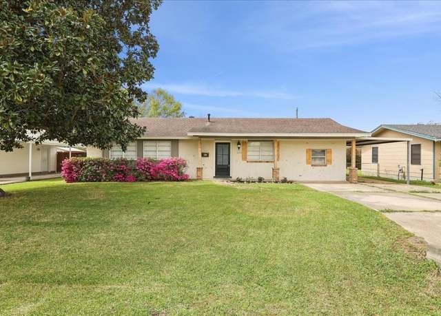Property at 1216 Marshall Ave, Nederland, TX 77627, 5 beds, 2 baths