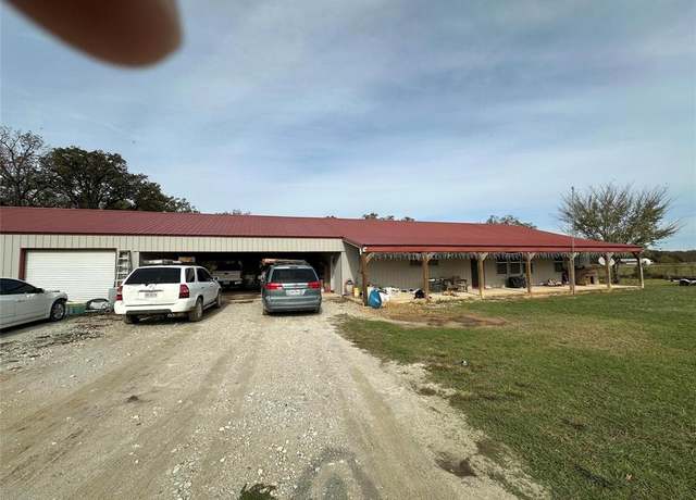 Property at 1794 5752, Groesbeck, TX 76642, 2 baths