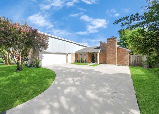 Property at 1902 Hilton Head Dr, Missouri City, TX 77459, 3 beds, 2 baths
