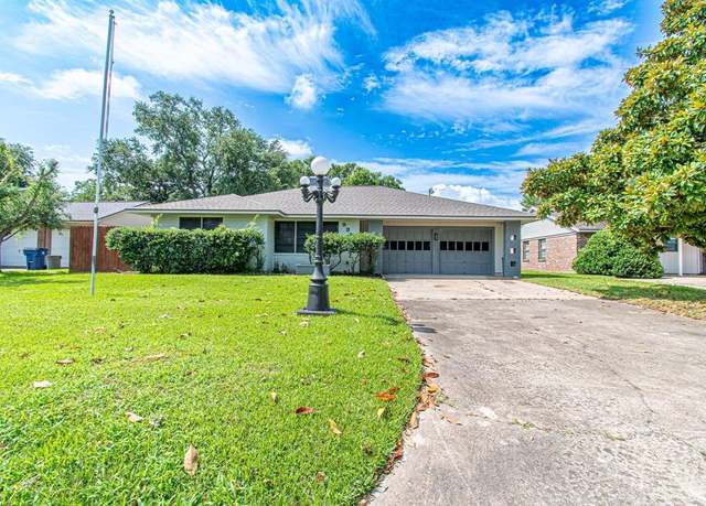 Property at 933 Mainland Dr, Texas City, TX 77590, 3 beds, 2 baths