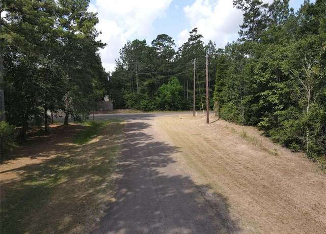Property at 0003 Longs Cir, Waller, TX 77484