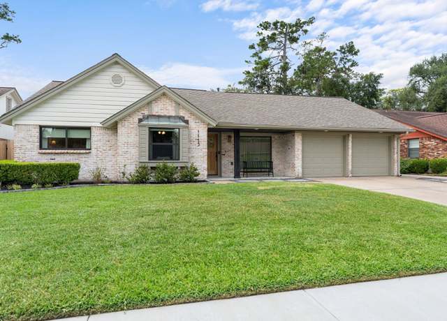 Property at 1115 Chamboard Ln, Houston, TX 77018, 4 beds, 2 baths