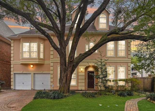 Property at 14 Pinewold Ct, Houston, TX 77056, 3 beds, 3.5 baths