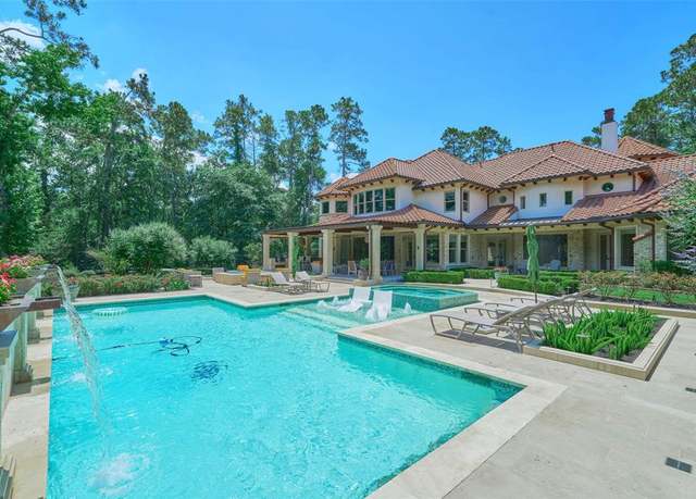 Property at 2 Cluny Ct, The Woodlands, TX 77382, 5 beds, 6 baths