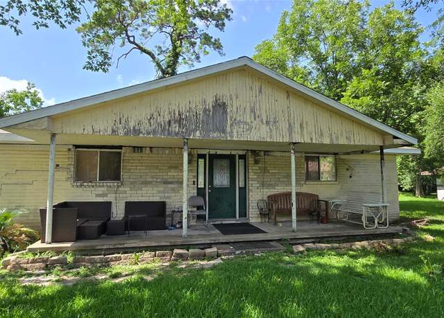Property at 9438 Everglade Dr, Houston, TX 77078, 3 beds, 2 baths
