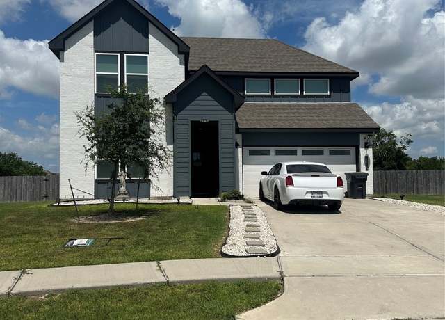 Property at 13903 Red River Dr, Baytown, TX 77523, 4 beds, 3 baths