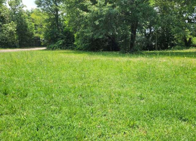 Property at 1112 W 15th St, Texarkana, TX 75501