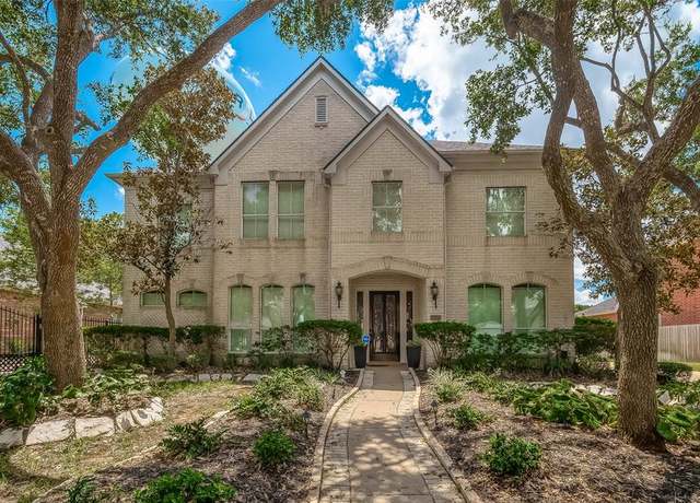 Property at 15522 Wooden Oak Ct, Houston, TX 77059, 5 beds, 3.5 baths