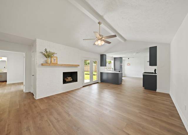 Property at 9950 Sageroyal Ln, Houston, TX 77089, 3 beds, 2 baths