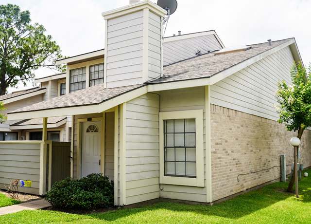 Property at 11881 Bob White Dr #828, Houston, TX 77035, 2 beds, 3 baths