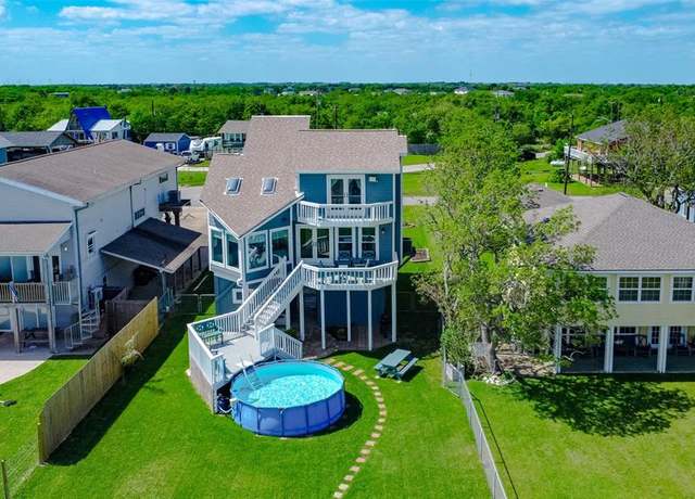 Property at 1547 John St, Dickinson, TX 77539, 3 beds, 2 baths