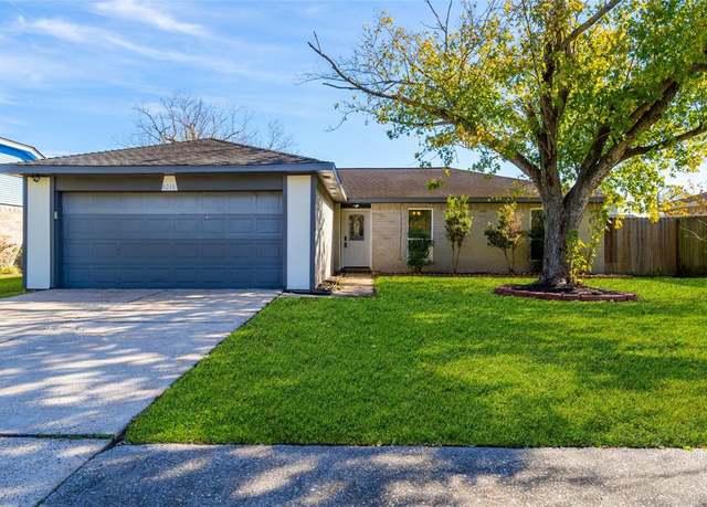 Property at 4010 Primrose Path, Deer Park, TX 77536, 3 beds, 2 baths