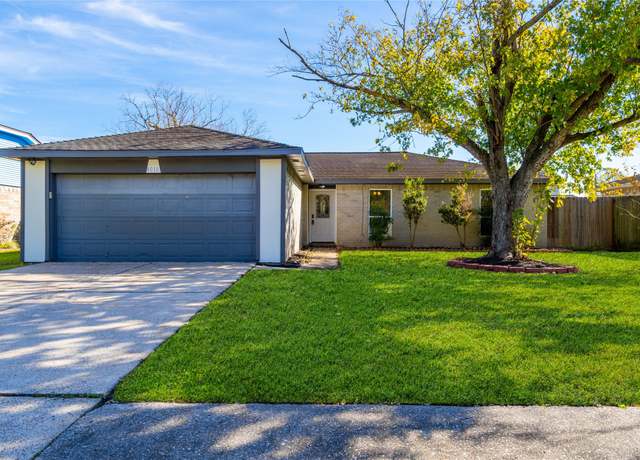 Property at 4010 Primrose Path, Deer Park, TX 77536, 3 beds, 2 baths