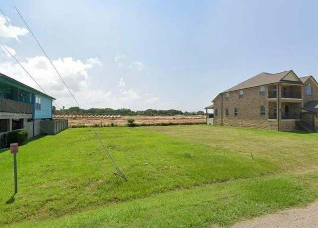 Property at 408 West Dr, League City, TX 77565