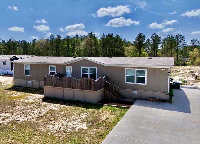 Property at 20042 Kincaid Dr, Conroe, TX 77306, 4 beds, 2 baths