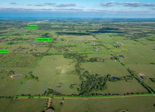 Property at 1070 Muehr Rd, Weimar, TX 78962