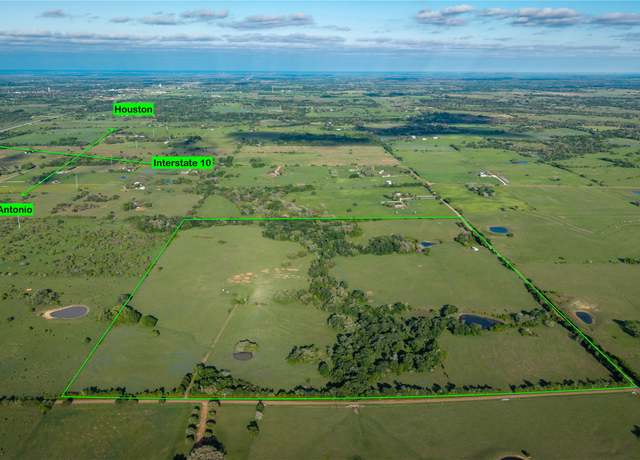 Property at 1070 Muehr Rd, Weimar, TX 78962