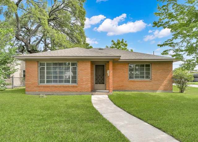 Property at 202 West Rocky Creek Rd, Houston, TX 77076, 2 beds, 2 baths