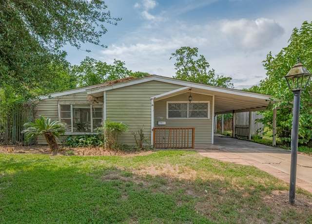 Property at 6937 Burgess St, Houston, TX 77021, 3 beds, 1 bath