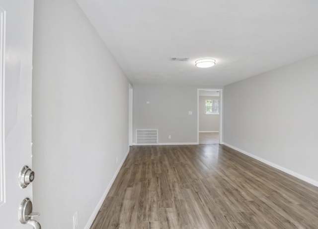 Property at 3114 Carolyn St, Bacliff, TX 77518, 3 beds, 1.5 baths