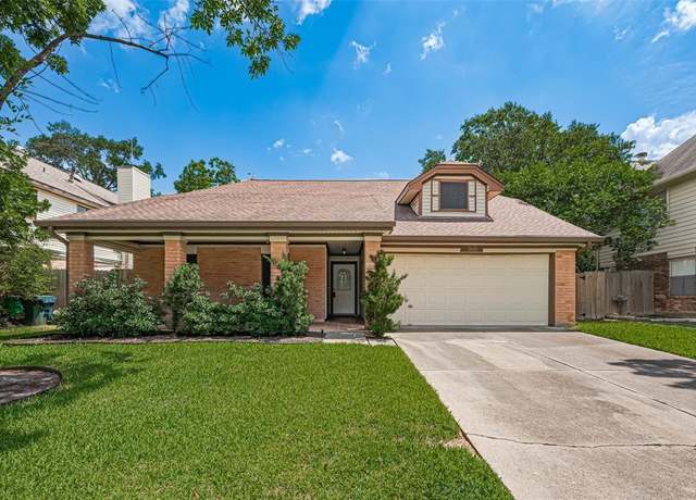 Property at 19426 Gladewater Dr, Tomball, TX 77375, 3 beds, 2 baths