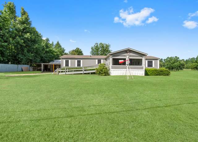 Property at 3318 State Hwy 146 S, Livingston, TX 77351, 3 beds, 2 baths