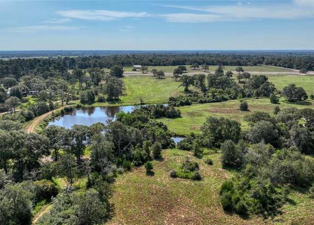Property at 293 Bellwood Lake Ln, Bellville, TX 77418