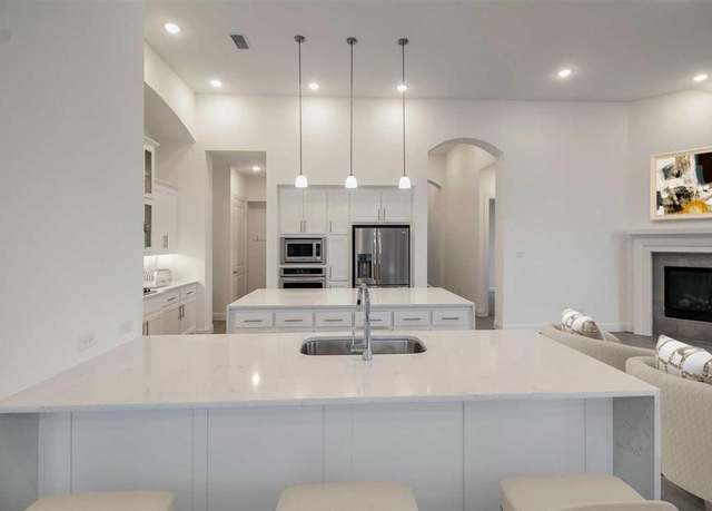 Property at 424 Starlight Grove Ct, Katy, TX 77493, 4 beds, 3 baths