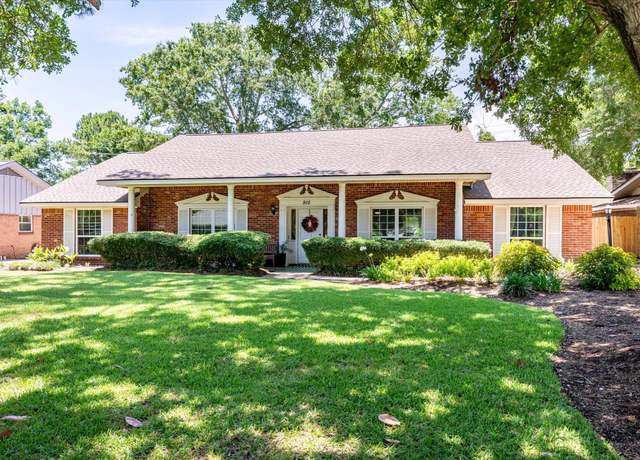Property at 915 Timber Cove Dr, Seabrook, TX 77586, 4 beds, 2.5 baths