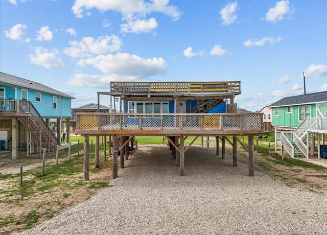 Property at 510 Beach Dr, Surfside Beach, TX 77541, 3 beds, 2 baths