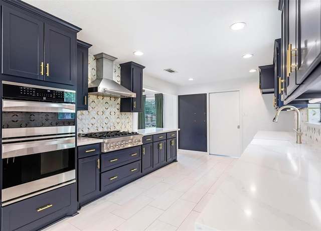 Property at 2006 Pine River Dr, Houston, TX 77339, 4 beds, 2.5 baths