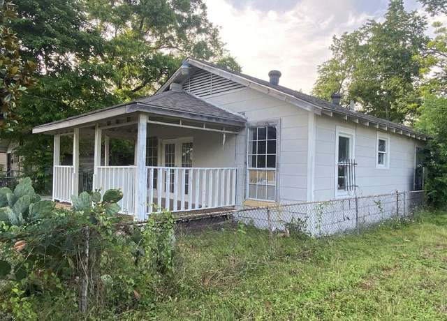 Property at 4214 Quitman St, Houston, TX 77026, 3 beds, 2 baths