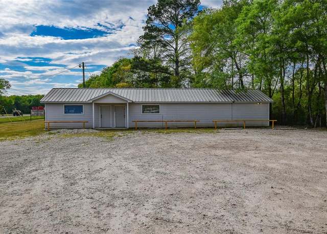 Property at 23440 Hwy 321, Cleveland, TX 77327, 4 beds, 1 bath