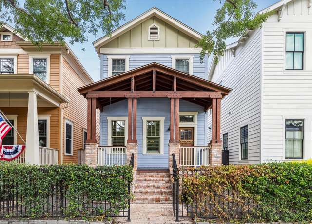 Property at 1017 Waverly St Unit B, Houston, TX 77008, 3 beds, 2.5 baths