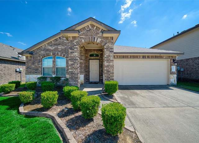 Property at 4022 Greylag Ct, Baytown, TX 77521, 4 beds, 2 baths