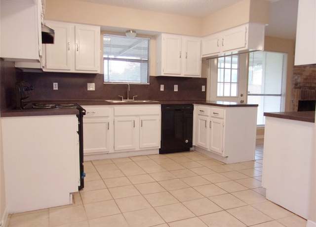 Property at 18526 Sweetmeadow Dr, Spring, TX 77379, 3 beds, 2 baths