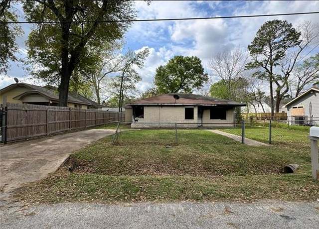 Property at 7312 S Hall St, Houston, TX 77028